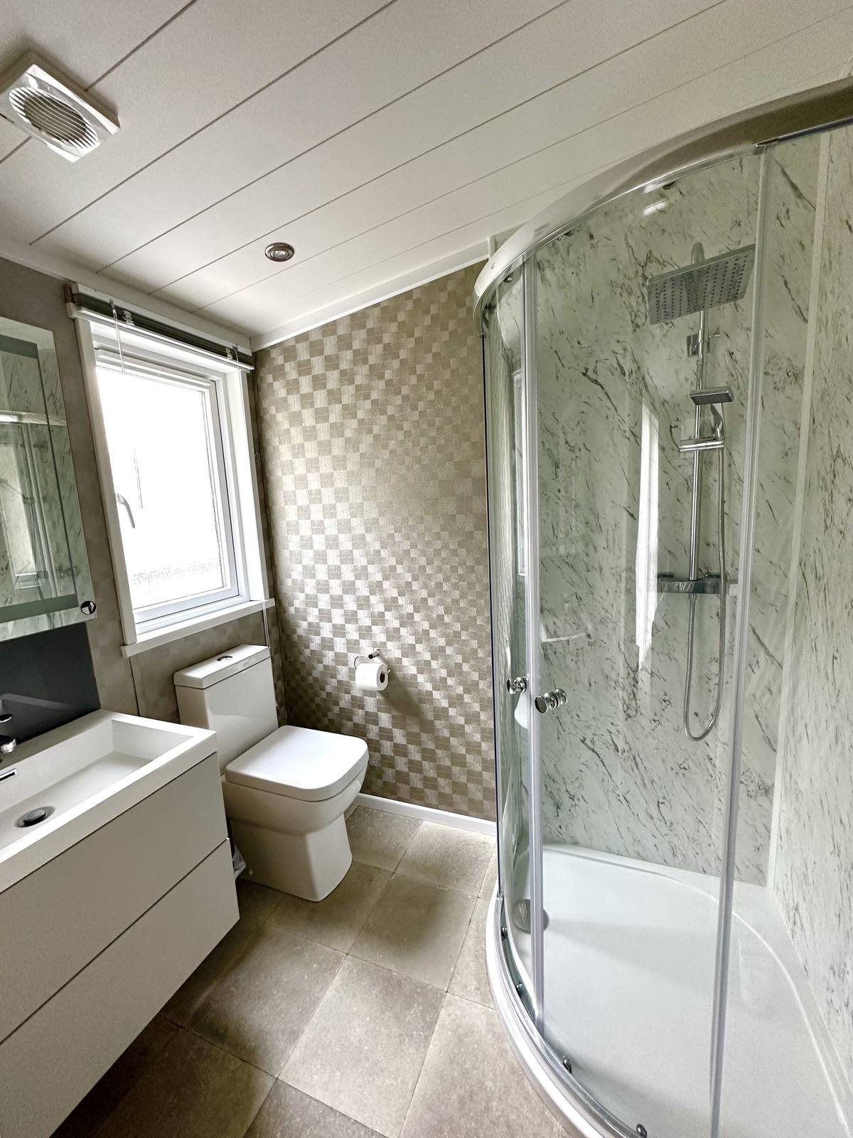 Family shower room